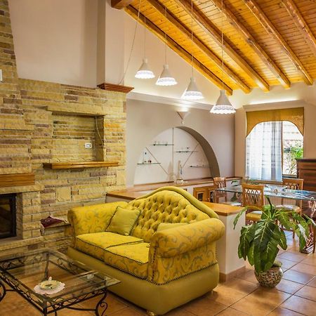 B&B Cortile Aurora Bronte Extérieur photo
