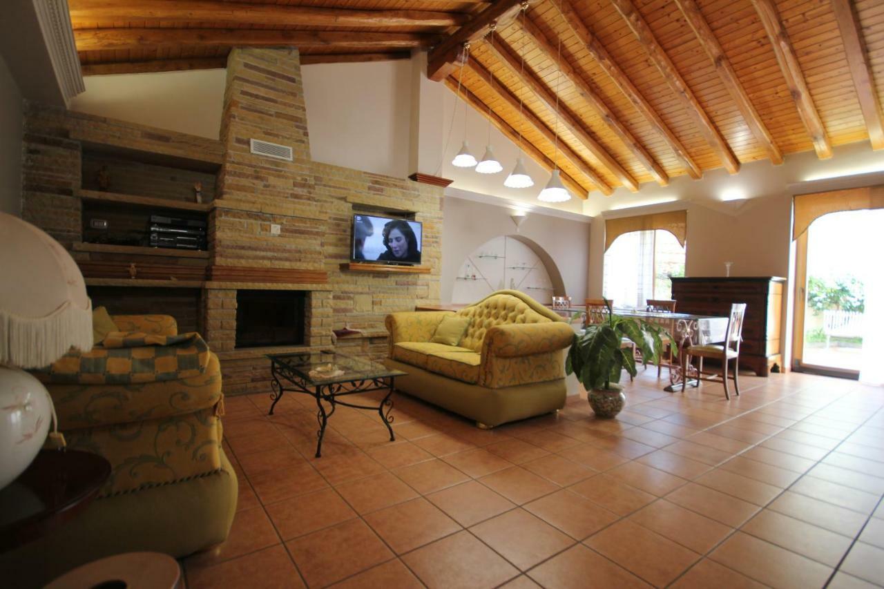 B&B Cortile Aurora Bronte Extérieur photo