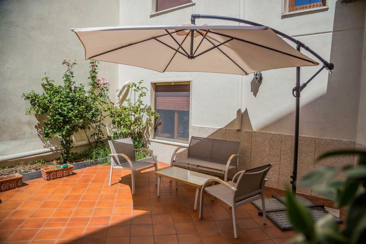 B&B Cortile Aurora Bronte Extérieur photo