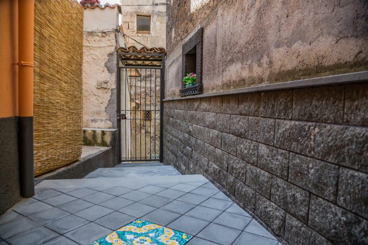 B&B Cortile Aurora Bronte Extérieur photo